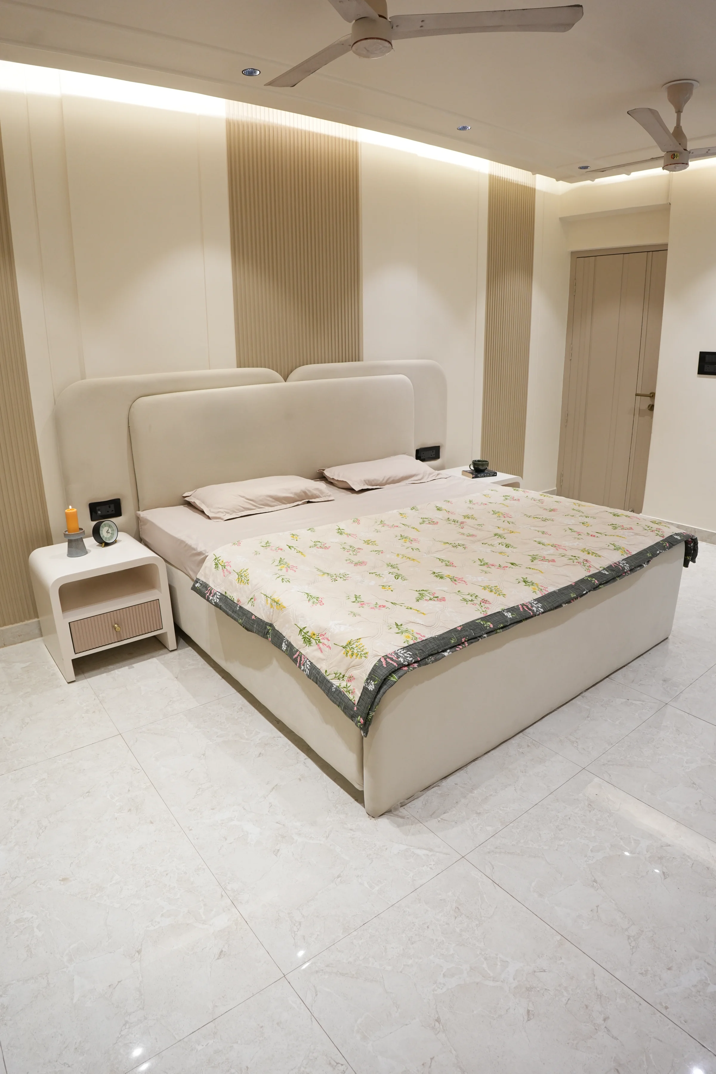 Gupta Residence | Kallol Apartments, IP Extension, Delhi — 7